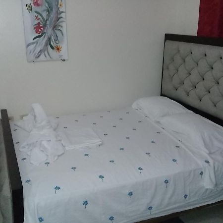 Hostel Quintonido คาราวากวา ภายนอก รูปภาพ