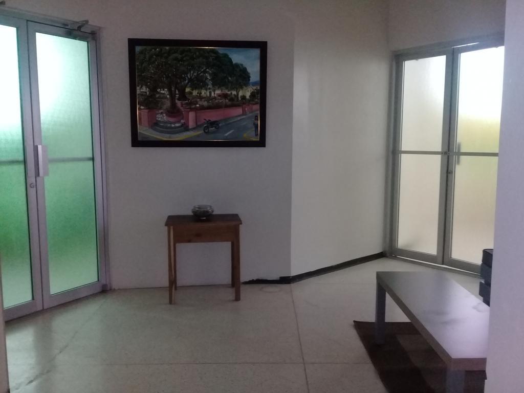 Hostel Quintonido คาราวากวา ภายนอก รูปภาพ