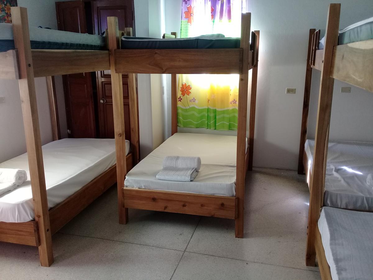 Hostel Quintonido คาราวากวา ภายนอก รูปภาพ