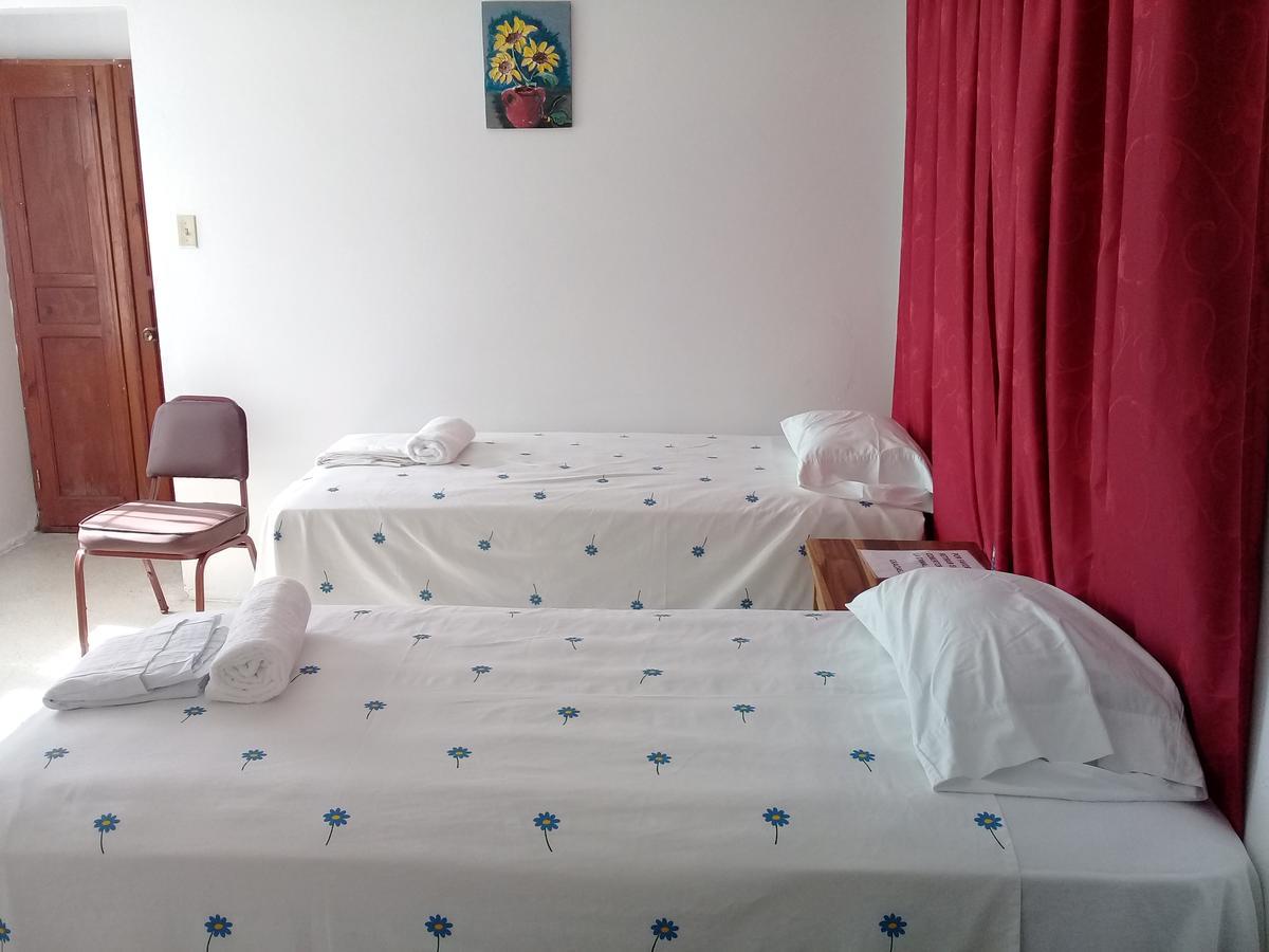 Hostel Quintonido คาราวากวา ภายนอก รูปภาพ